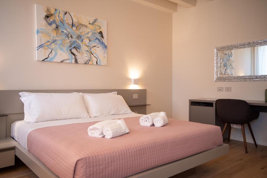 Calcirelli Suites - Resim 35