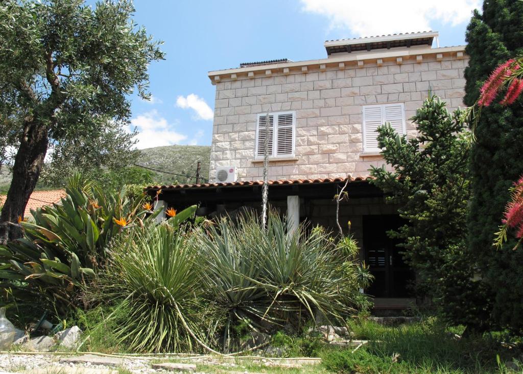 Vonkajšia záhrada v ubytovaní Guest House Maria Bilicic