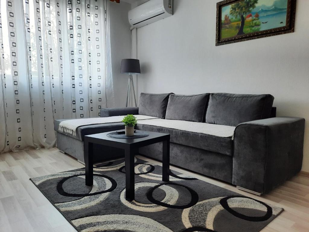 Seating area sa Viki Apartment