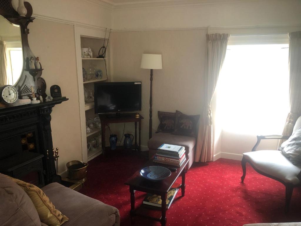 Fotografie z fotogalerie ubytování Larchgrove - 1800s Irish Farmhouse v destinaci Carlow