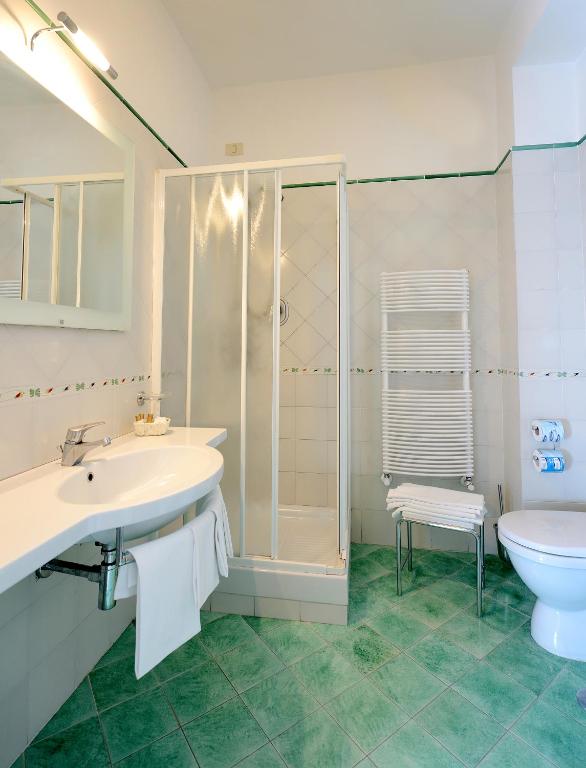 Hotel Club Due Torri - Habitación Cuádruple