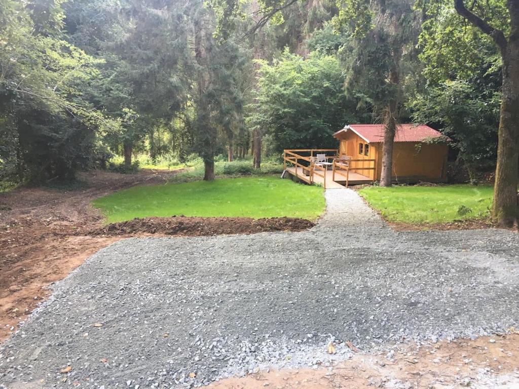 Zahrada ubytování Cabane au milieu des bois