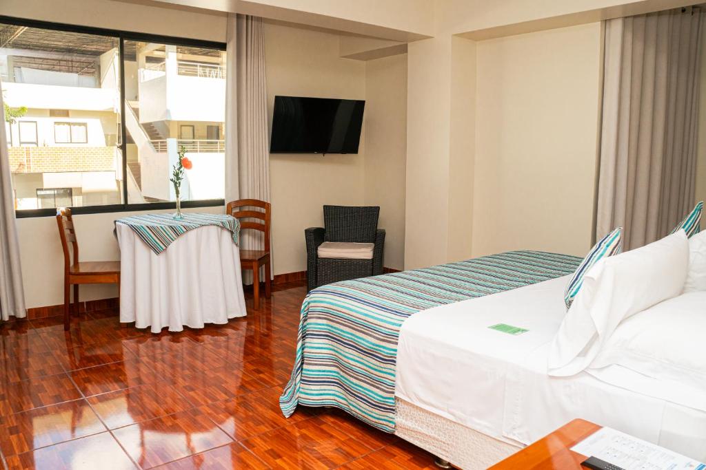Casablanca Hotel - King Suite With Balcony