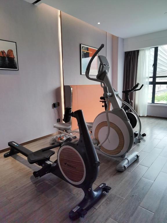 Fitness centrum a/nebo fitness zařízení v ubytování Guangzhou Yunjia Hotel - Airport Terminal 2