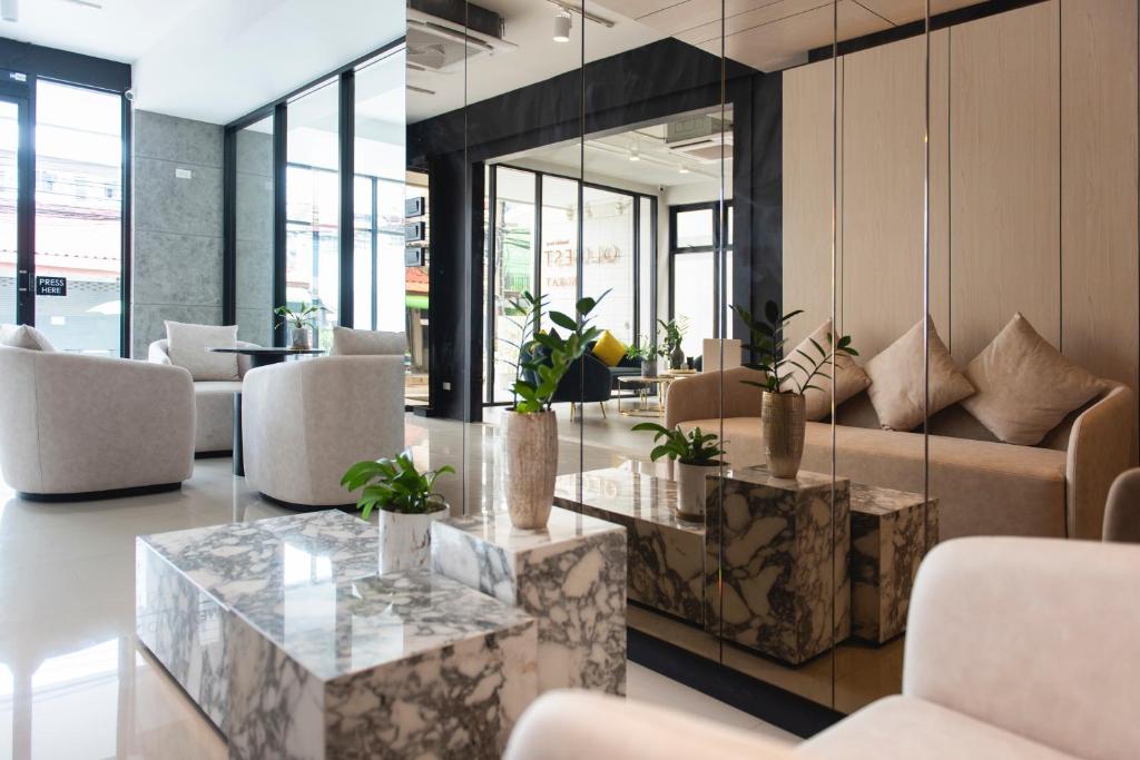 Posezení v ubytování Qlosest Hotel