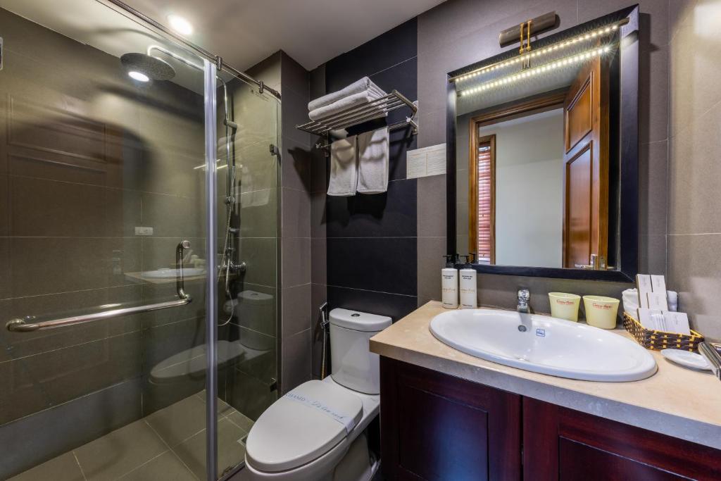 Centre Point Hanoi Hotel - 12