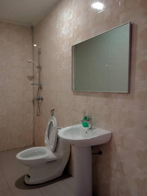 Koupelna v ubytování TOWERMAS HOTEL