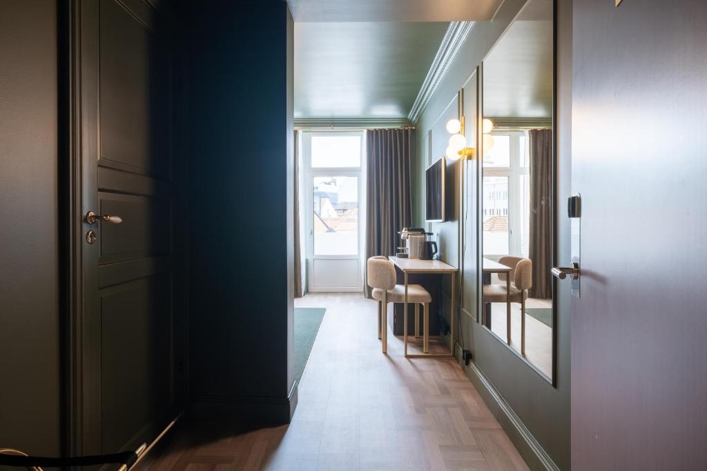 The Villa - Resim 37