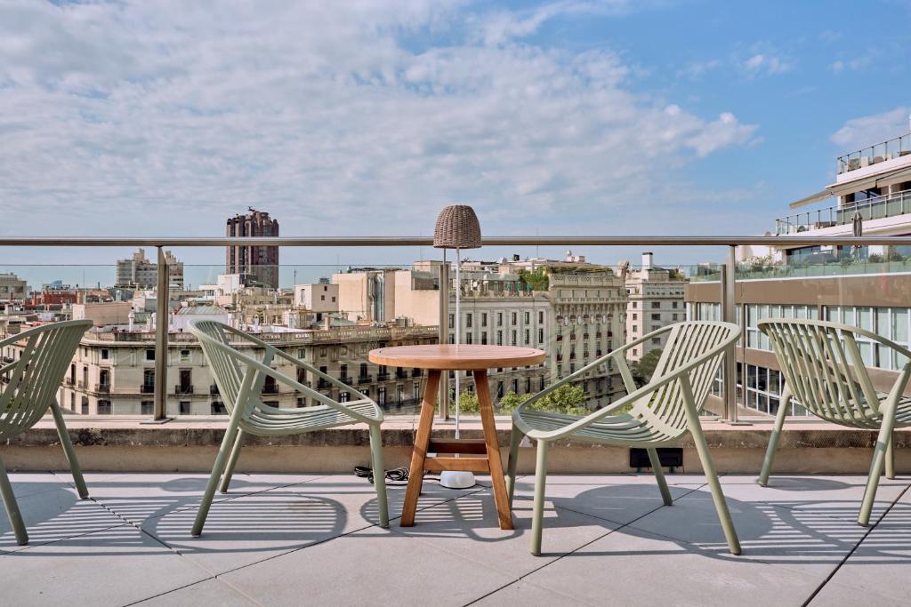 A balcony or terrace at Gran Hotel Havana 4Sup by Escampa Hotels