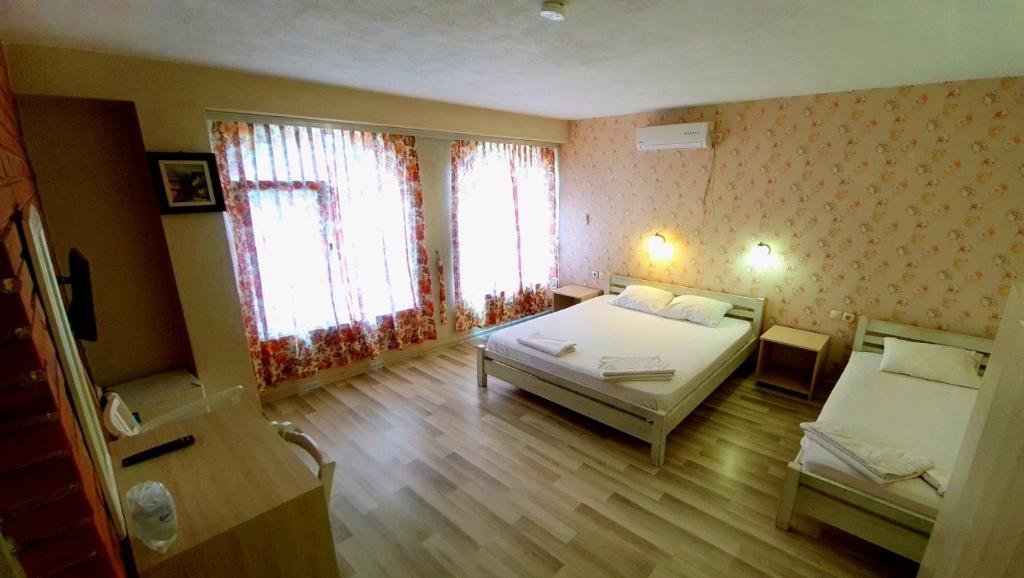 Hotel Divna - Suite Avec Vue Sur La Rivière