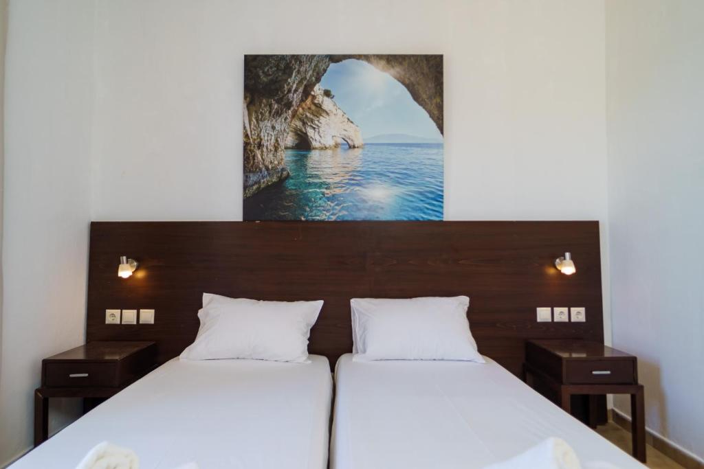 Postel nebo postele na pokoji v ubytování MaYo Rooms Zakynthos