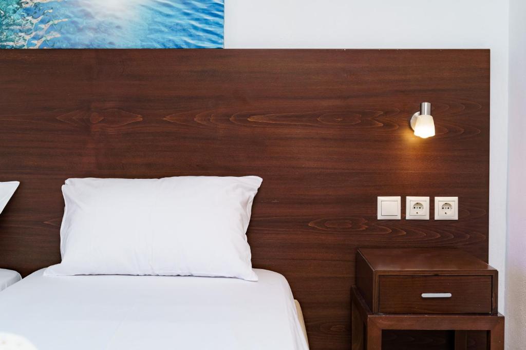 Postel nebo postele na pokoji v ubytování MaYo Rooms Zakynthos