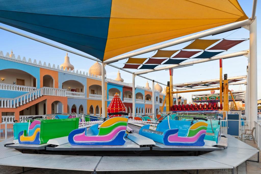 Bazén v ubytování Pickalbatros Alf Leila Wa Leila Resort - Neverland Hurghada nebo v jeho okolí