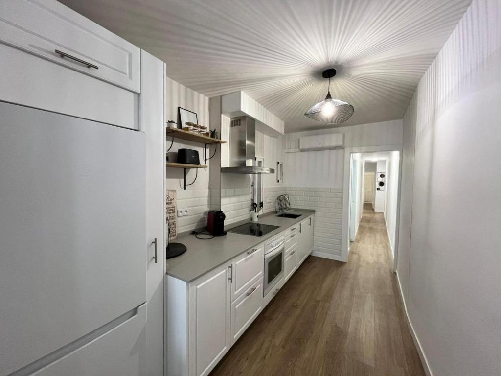 Kuchyň nebo kuchyňský kout v ubytování Apartamento Luna de San Basilio