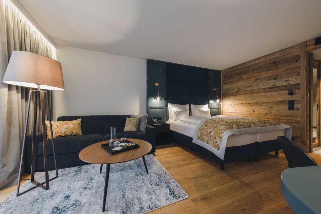 Alpenhotel Montafon & SPA - Design Junior Suite Con Balcón