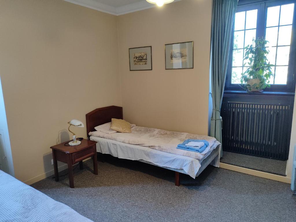 Pokój 315 dla dwóch osób z prywatna lazienka - Piotrkowska 262-264 - Resim 6