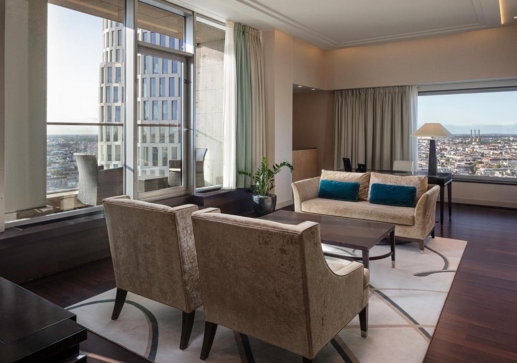 Waldorf Astoria Berlin - Premier Grand Tower Suite