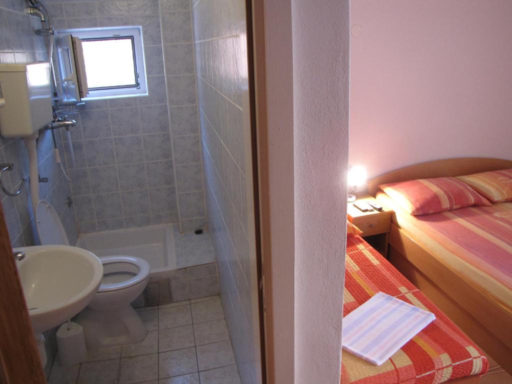 Koupelna v ubytování Apartments Primorac Podaca