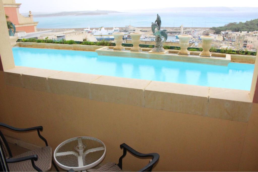 Grand Hotel Gozo - 9