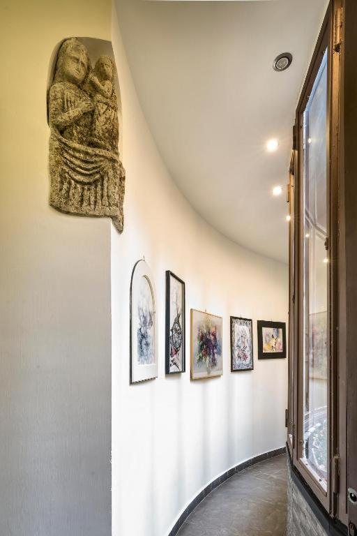 Boutique Hotel Piazza Carità - Resim 27