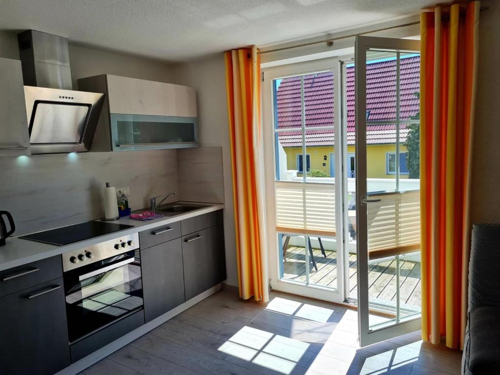 Boddenhus Apartment - Apartment With Balcony