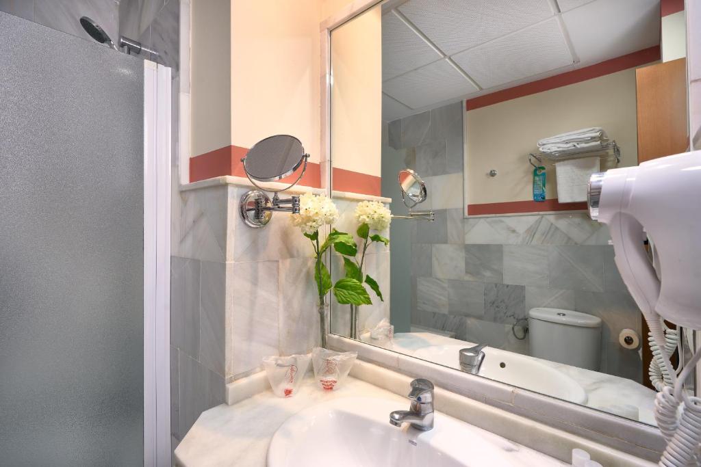 Hotel Murillo - Resim 14