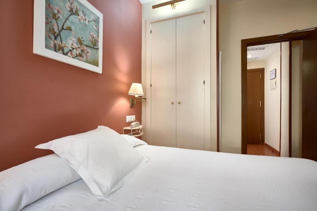 Hotel Murillo - Resim 17