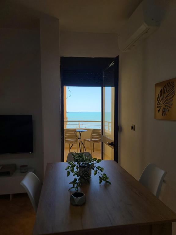 BLUE SEA VIEW - Image 5