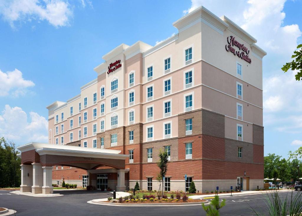a rendering of the sheraton savannah hotel at Hampton Inn and Suites Fort Mill, SC in Fort Mill