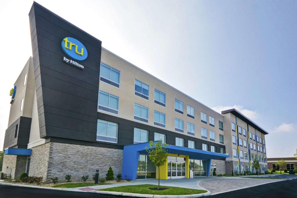 an image of an mgm hotel at Tru By Hilton Beavercreek Dayton in Fairborn