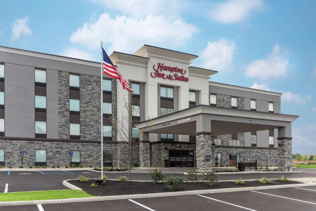 a rendering of the front of the hampton inn suites minneapolisatown at Hampton Inn & Suites Xenia Dayton in Xenia