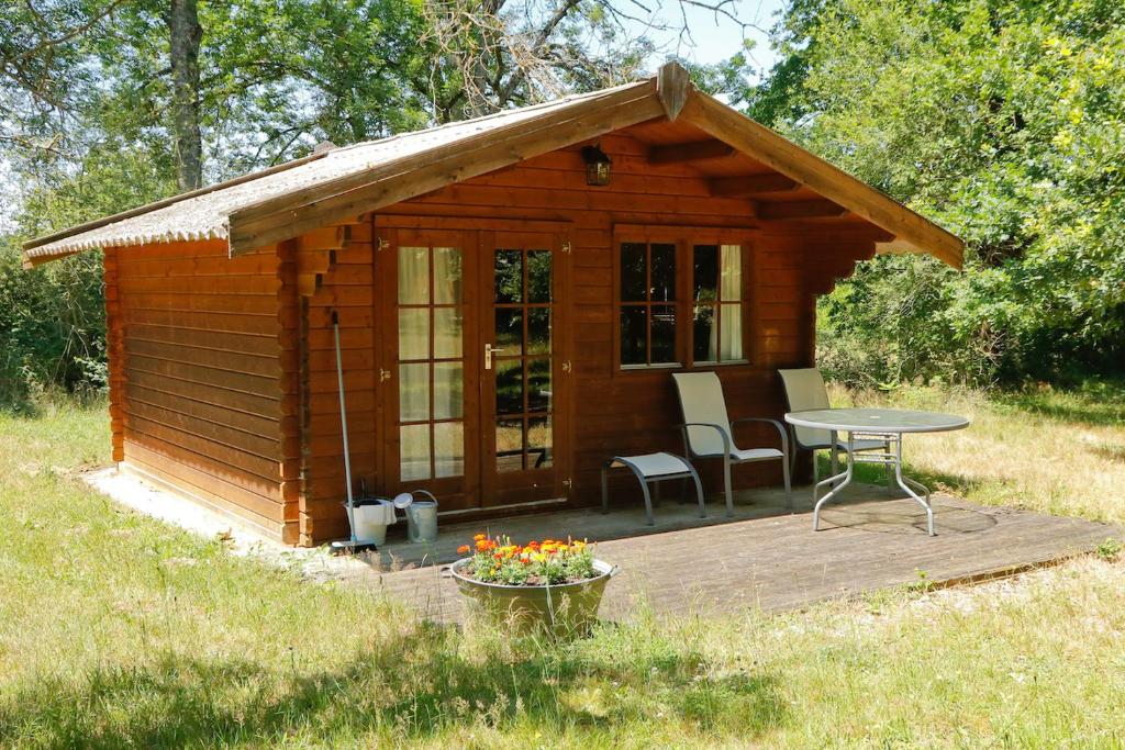 Zahrada ubytování Domaine La Faix, Gite La Chouette