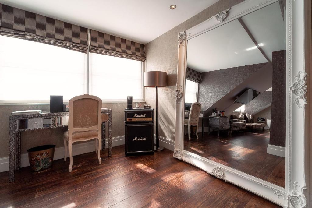 Karma Sanctum Soho Hotel - Resim 21