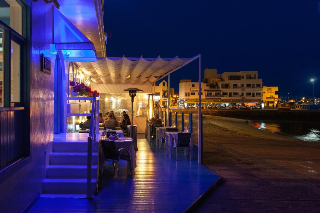 AVANTI Lifestyle Hotel - Only Adults, Corralejo – Precios ...