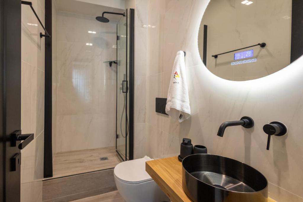 Triple A @ Trendy Psiri - Art & Nightlife - Resim 23