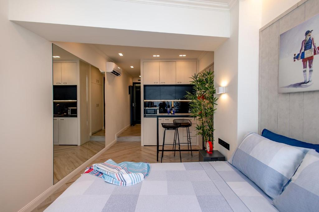 Triple A @ Trendy Psiri - Art & Nightlife - Resim 28