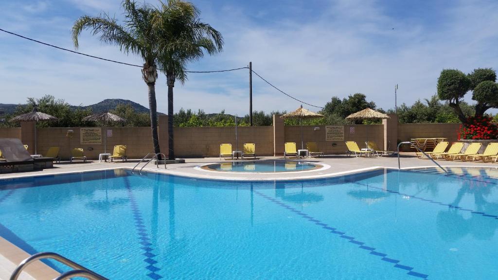 The swimming pool at or close to Summer Days