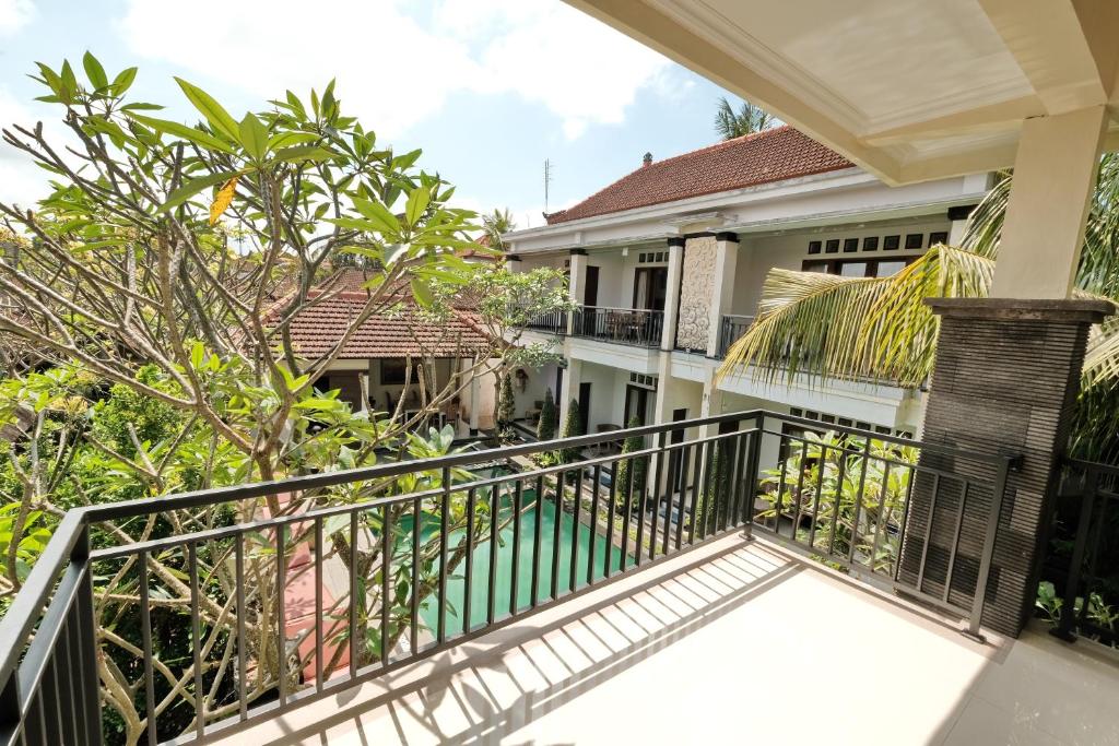 Balkón nebo terasa v ubytování Sumantra Guest House