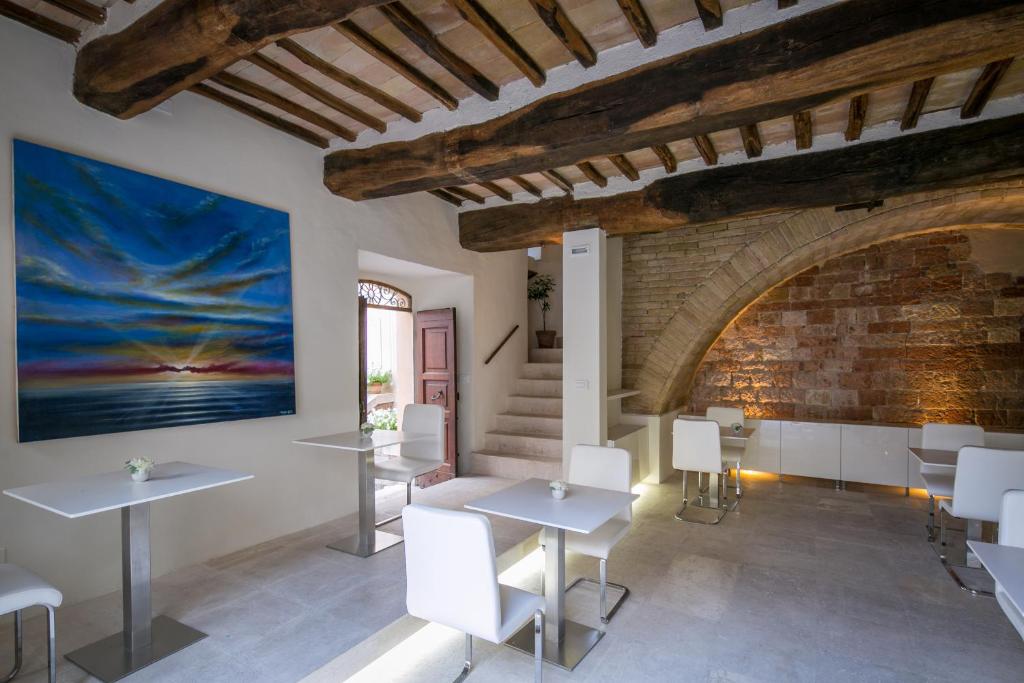 Posedenie v ubytovaní Hotel Degli Affreschi