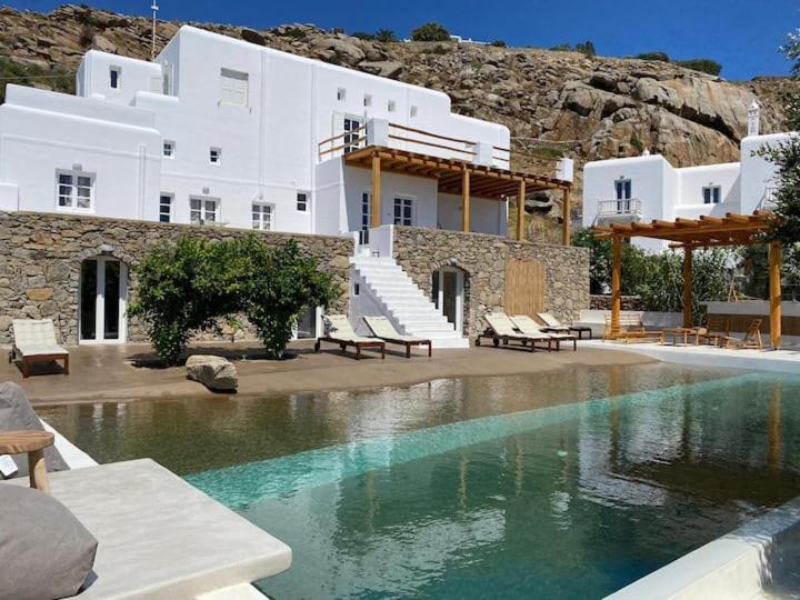 Gallery image of Villa Asin Tourlos in Avants
