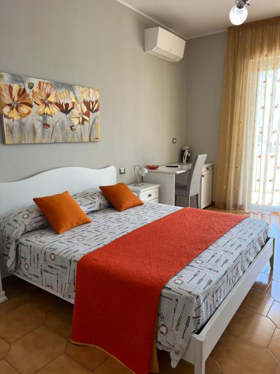 Le Stanze di Lucia vicino Ospedale Cardinale Panico a Tricase - Room King Con Balcón