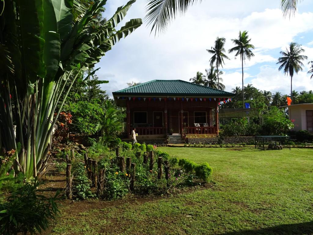 Κήπος έξω από το BregmanGuestHouse