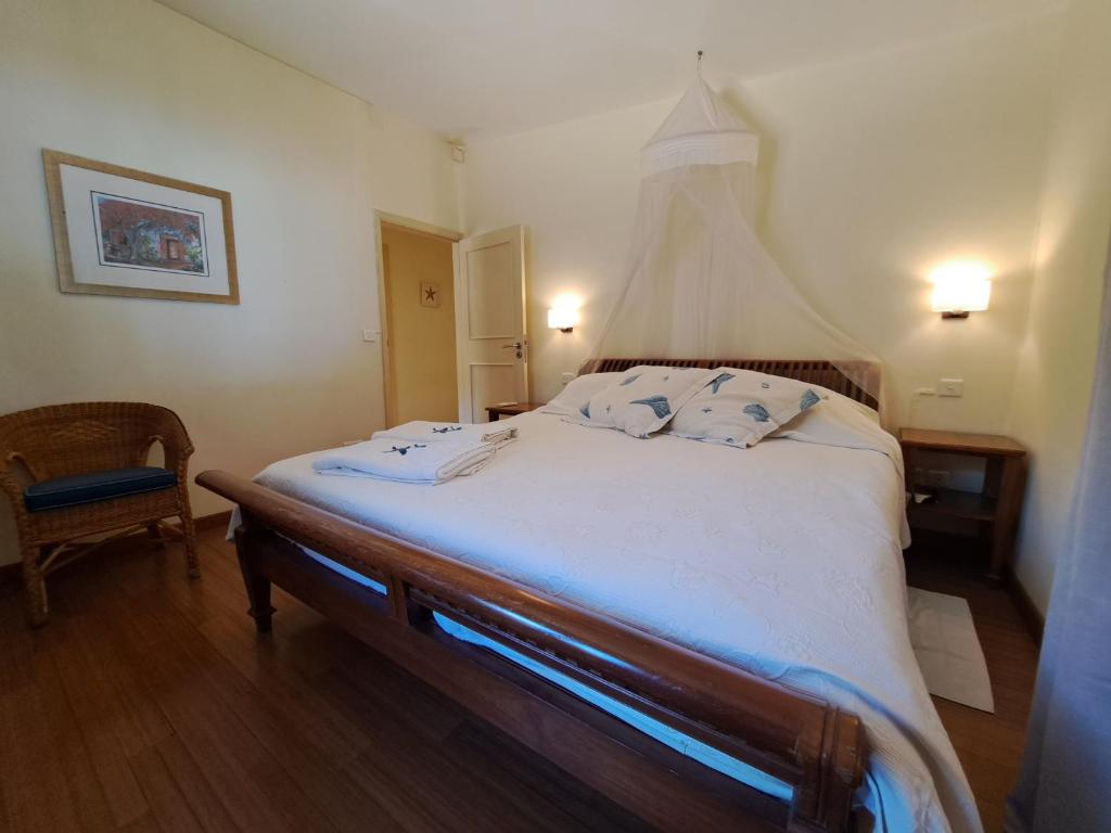 Postel nebo postele na pokoji v ubytování Clair de Lune - Private 2 Bedrooms Beachfront Villa