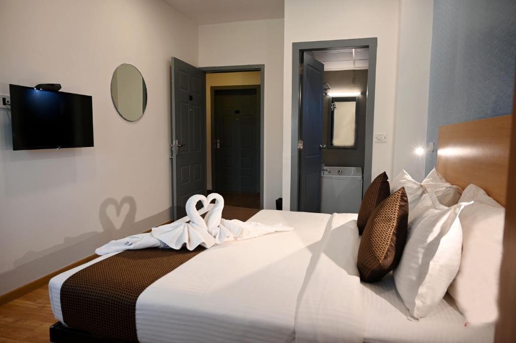 Alchemy Suites - Deluxe King Room