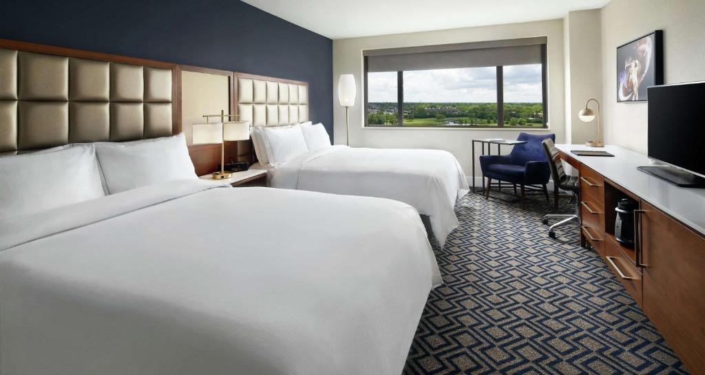 Hilton Chicago Oak Brook Hills Resort & Conference Center photo