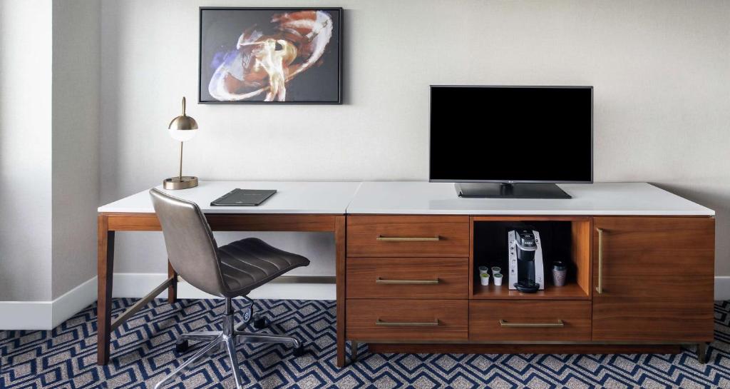 Hilton Chicago Oak Brook Hills Resort & Conference Center - 皇后区有两张大号床