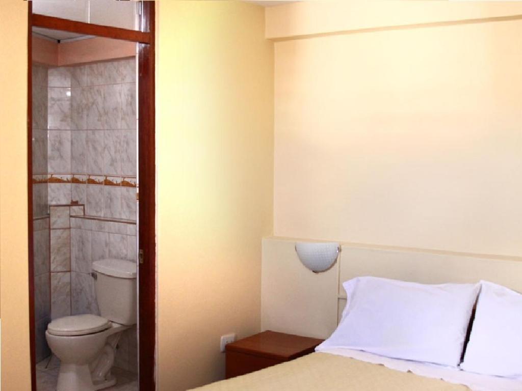 Koupelna v ubytování Hostal Lucerito