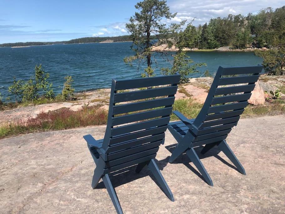 Kuvagallerian kuva majoituspaikasta Klippan - mökki omalla rannalla Nauvossa, joka sijaitsee Nauvossa