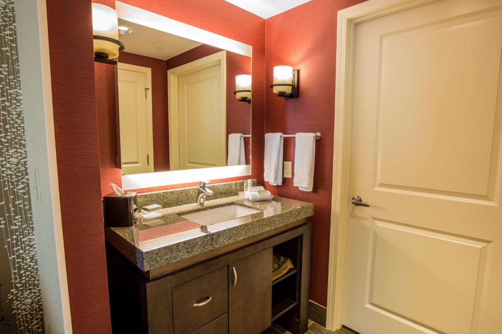 Homewood Suites by Hilton Charlotte Ballantyne, NC photo
