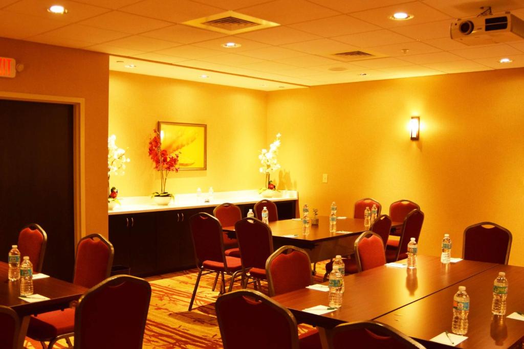 Homewood Suites by Hilton Charlotte Ballantyne, NC photo